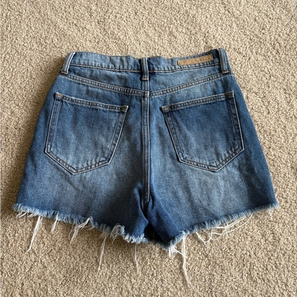 Cello Women’s Blue Summer Beach Vacation Ripped Distress Blue Jean Short Size 27 - Picture 5 of 15